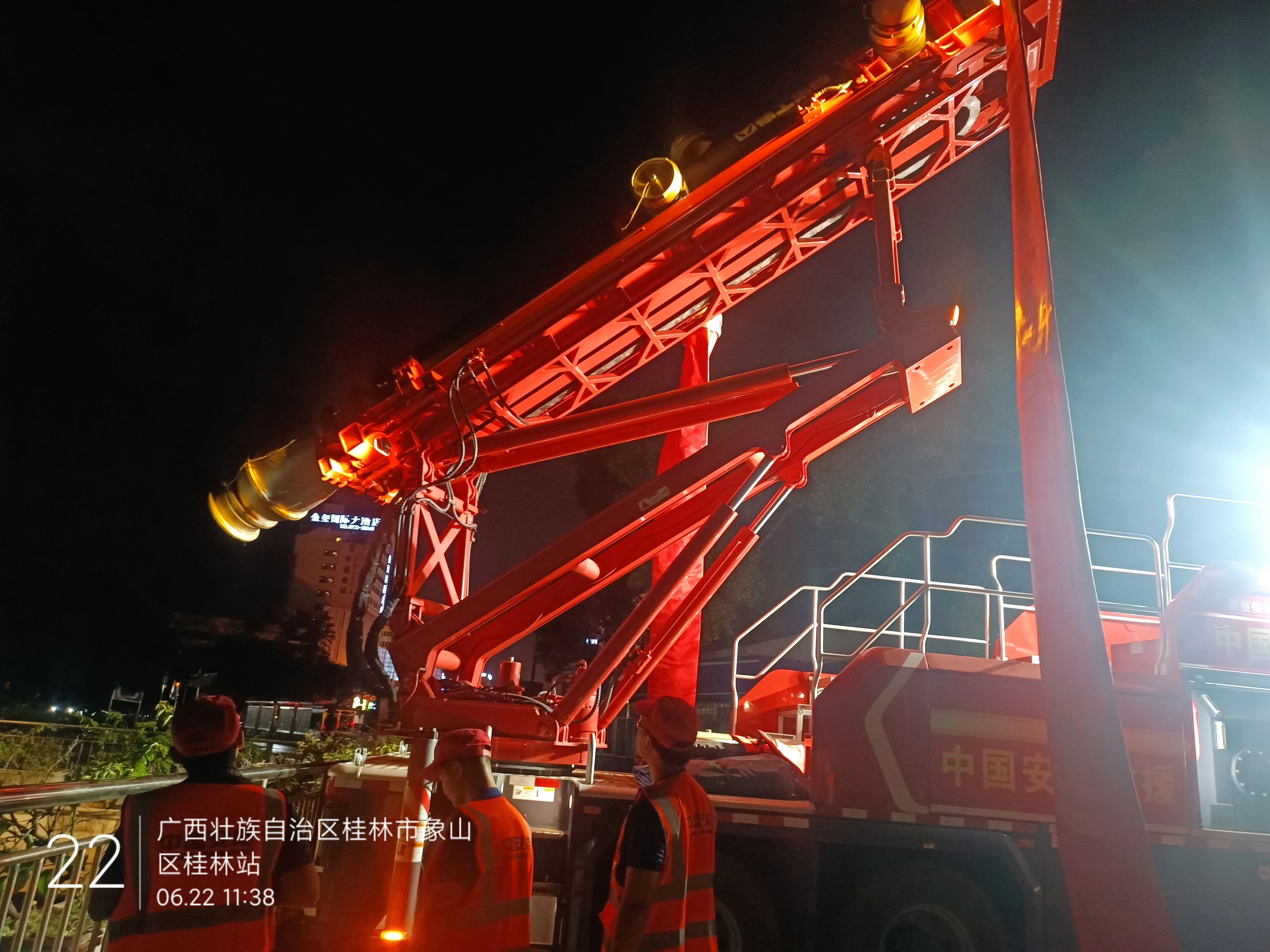 桂林洪水！yl23455永利多台排涝应急装备全力迎战!