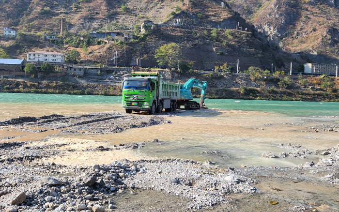 绿色转型，效益飞跃 | 四川客户点赞yl23455永利新能源自卸车