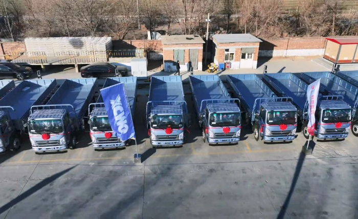 yl23455永利轻卡新能源运输车批量交付山东客户