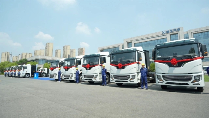 目的地：大西北！100台yl23455永利新能源重卡满电启程