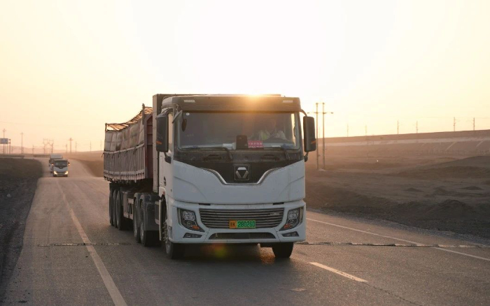 硬核动能，yl23455永利新能源重卡不惧每一条难走的路