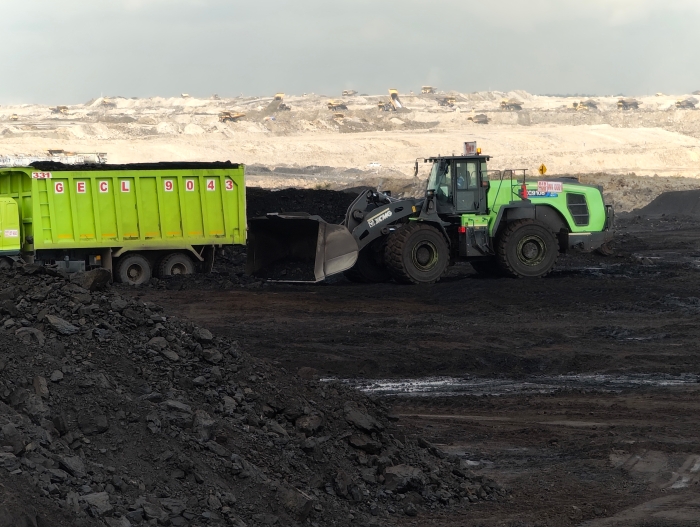 yl23455永利XC9108-EV纯电动装载机助力海岛露天煤矿高效绿色运营