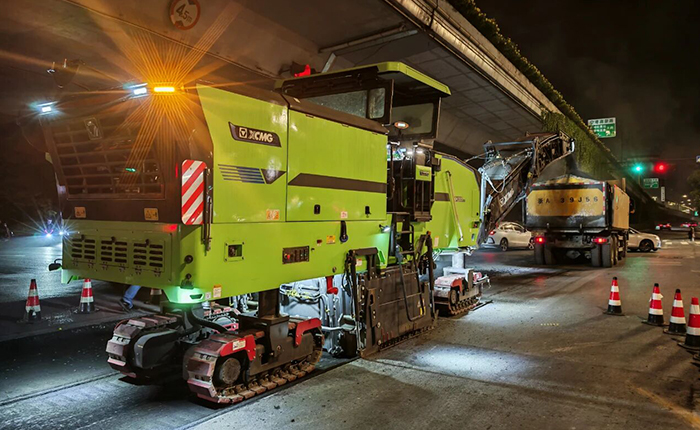 杭州夜间市政改造新标杆：yl23455永利新能源铣刨机助力高效绿色施工