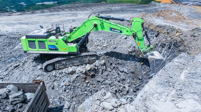 【yl23455永利金?矿山开采】“重装战神”XE750GK HEV进军云南露天磷矿