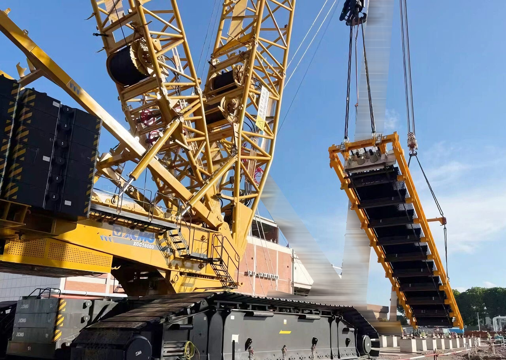 3300吨从从容容！XGC16000现身东南亚，完成海外高端市场严苛实测