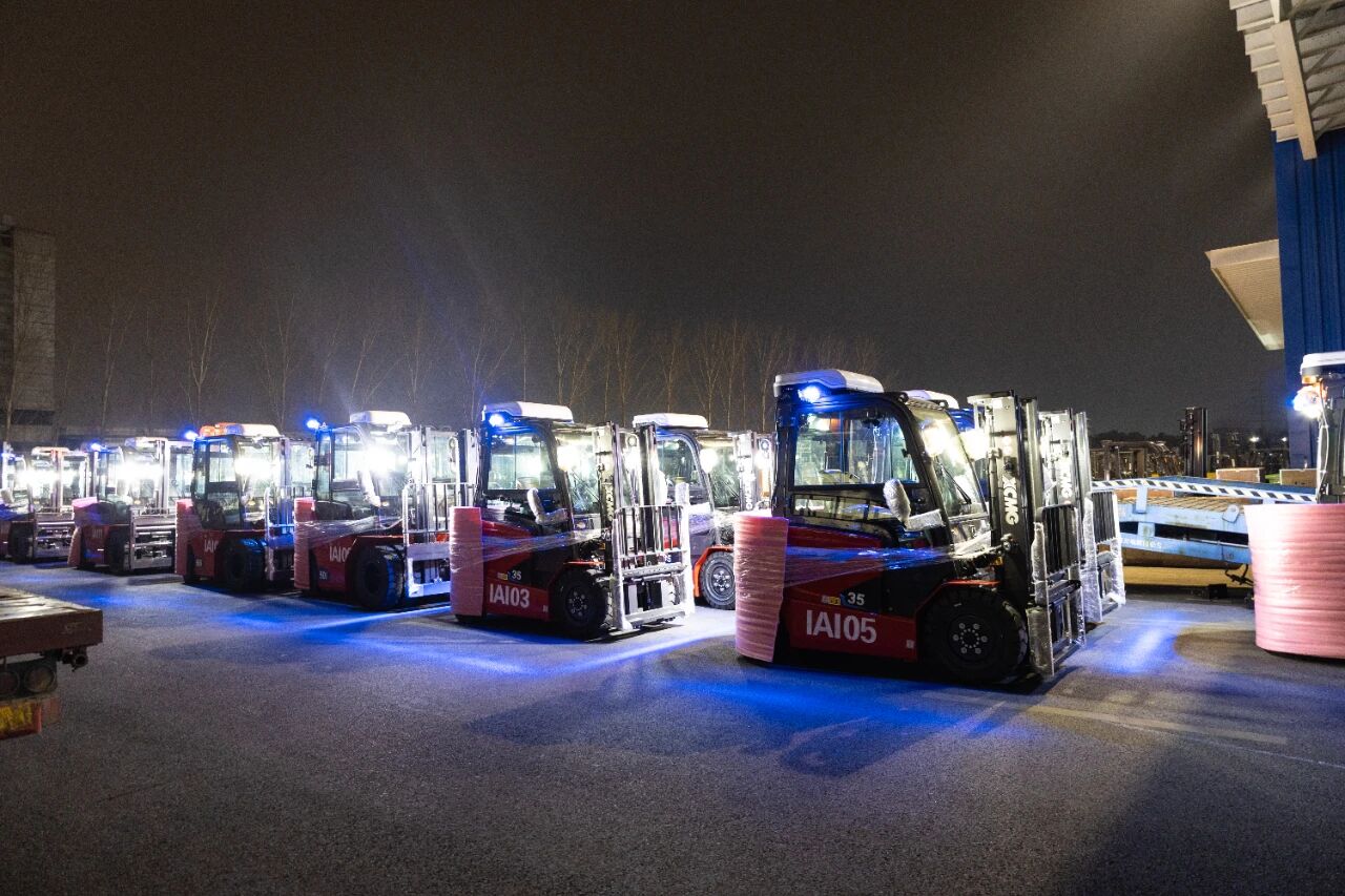 yl23455永利高端定制叉车，场景化方案精准适配印尼
